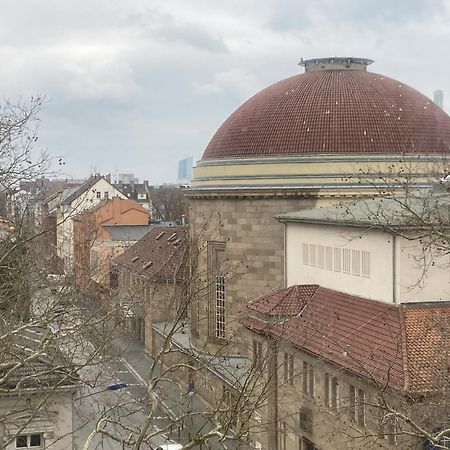Ueber Den Daechern Von Offenbach Buitenkant foto